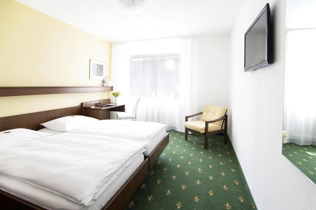 Hotel Am Kupferhammer Tubinga Esterno foto
